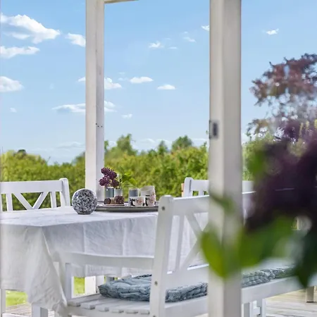 Cozy Family With Beautiful View Fårevejle